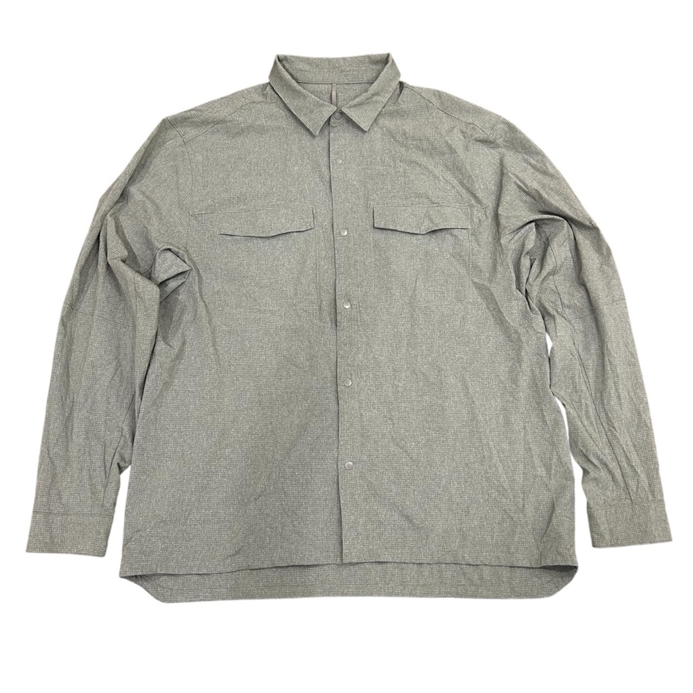 LULULEMON airing east athletica snap button down overshirt